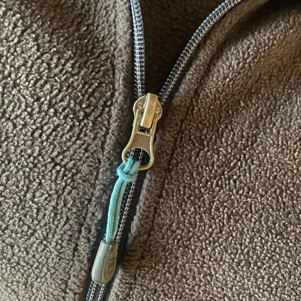 Woolrich Chocolate Brown Fleece Vest with Teal Accents Men’s XL - Picture 5 of 10